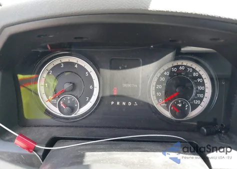 2017 Ram 1500 Express 4X4 6'4 Box z USA, uszkodzony, nr VIN 1C6RR7FG9HS857905